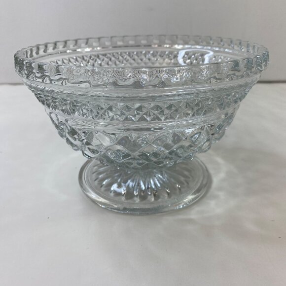 Anchor Hocking Wexford Crystal Pedestal Candy Bowl Dish With Lid Vintage - Picture 2 of 11